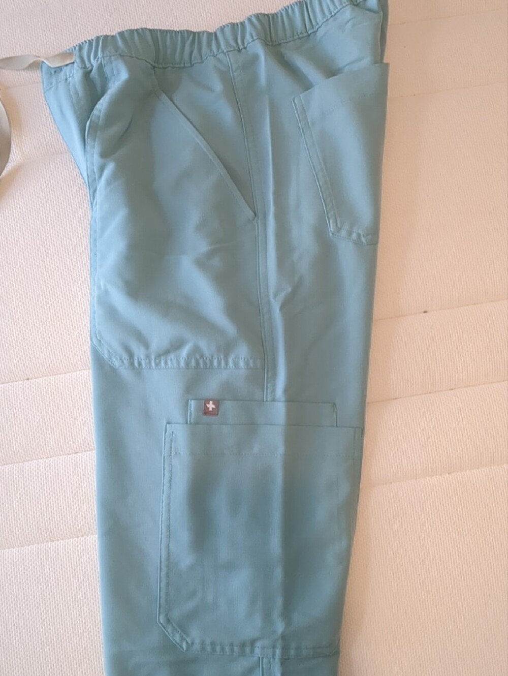 Figs Men’s Teal Medical Scrub Set - V-Neck Top & Drawstring Pants - Picture 6 of 7